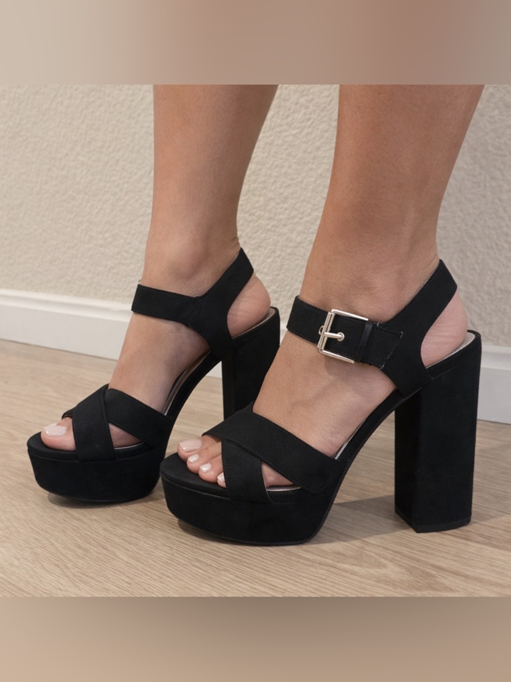 Circus by Sam Edelman Black Strappy Sandals